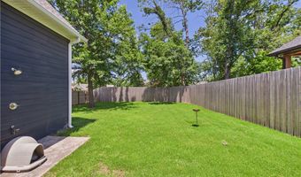616 2nd St, Bentonville, AR 72712