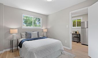 14016 BAUER Dr, Rockville, MD 20853