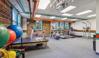 4000 CATHEDRAL Ave NW 605B, Washington, DC 20016