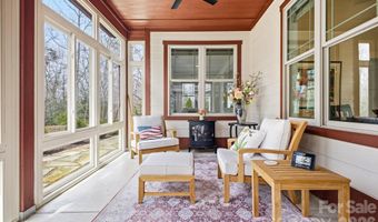 2 Lifestyle Ct, Arden, NC 28704