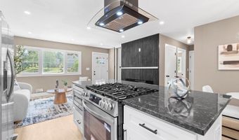 8 Andrea Dr, Alloway, NJ 07462