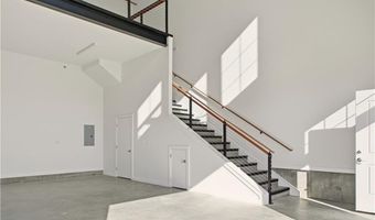 55 John Clarke Rd 3, Middletown, RI 02842