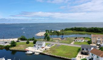 11 Drake Dr, Bayville, NJ 08721