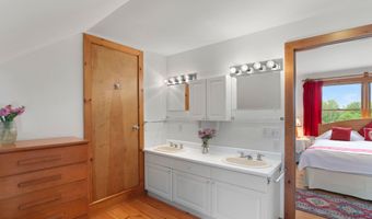 104 Juniper Ridge Rd, Brattleboro, VT 05301