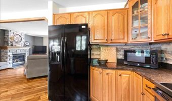 6331 ARBUTUS Dr, Wisconsin Rapids, WI 54494