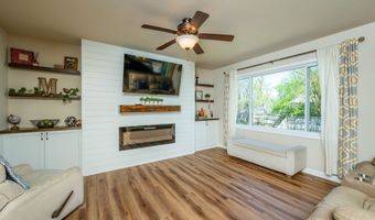 509 S 13th St, Adel, IA 50003