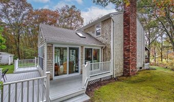 55 Whisper Ln, North Kingstown, RI 02852