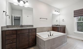 22284 PINECROFT Ter, Ashburn, VA 20148