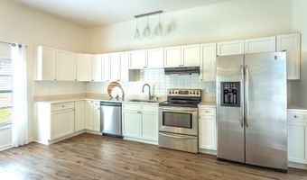 110 14th St, Apalachicola, FL 32320