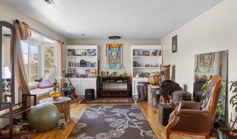 376 Crowson Rd, Ashland, OR 97520