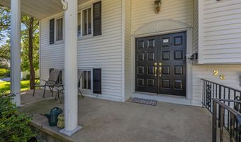 26 Warren Dr, Aberdeen, NJ 07747