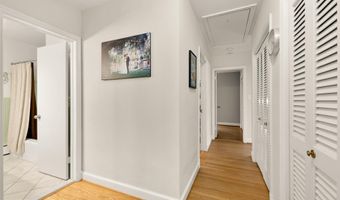 4112 DOWNING St, Annandale, VA 22003