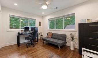 6527 Burlwood Rd, Charlotte, NC 28211