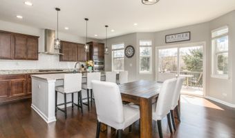 1149 Kingsmill Dr, Algonquin, IL 60102