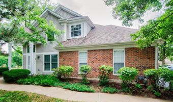 2015 N Silver Lake Rd 1, Arlington Heights, IL 60004