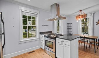 485 Spring St, Newport, RI 02840
