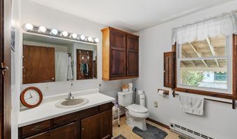 298 Vine St, Athol, MA 01331