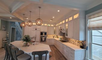 128 30th St, Avalon, NJ 08202