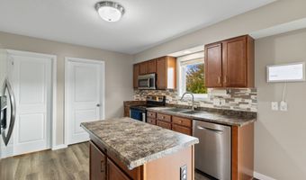 5012 NE Innsbruck Dr, Ankeny, IA 50021