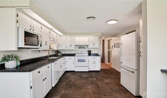 2115 Meadow Ln, Arcanum, OH 45304