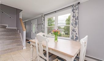 460 Schooner Ave, Jamestown, RI 02835