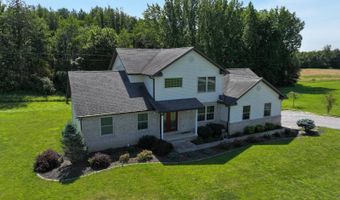 106 Flower Dr, Albion, IL 62806