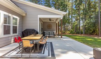 590 Legacy Lakes Way, Aberdeen, NC 28315