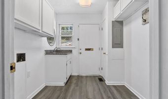 1708 N Poplar St, Aberdeen, NC 28315