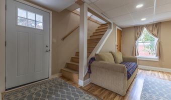 133 Howe St, Auburn, ME 04210