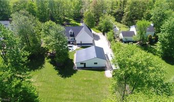 12195 Girdled Rd, Williamsburg, OH 44077