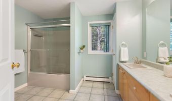 352 Log Cabin Rd, Arundel, ME 04046