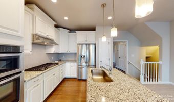 2794 Ashcombe Dr, Ann Arbor, MI 48105