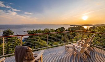 11 Lakeview Ter, Burlington, VT 05401