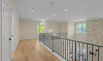 50 Prospect Ave, Jamestown, RI 02835