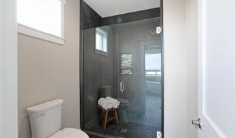 3706 W 3rd St, Anacortes, WA 98221