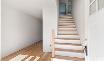 7 Kinsman St, Cumberland, RI 02864