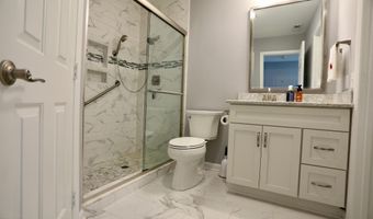 717 Chancery Ln, Aberdeen, NC 28315