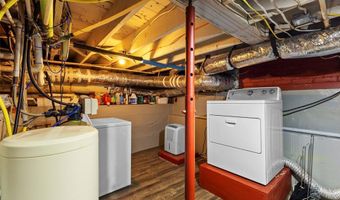 722 E 18th St, Ada, OK 74820