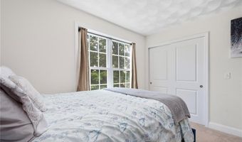 15 Birch Rd, Cumberland, RI 02864