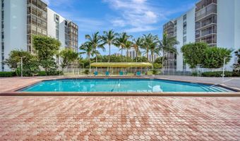 20500 W Country Club Dr 817, Aventura, FL 33180