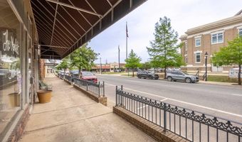 114 S WASHINGTON St, Bastrop, LA 71220