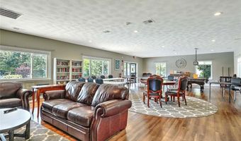 583 Pocasset Ct, Warwick, RI 02886