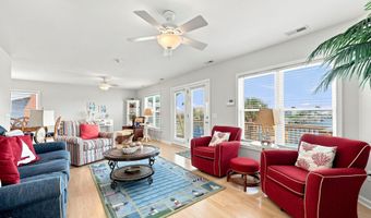 215 E Ft Macon Rd, Atlantic Beach, NC 28512