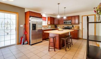 188 Algonquin Trl, Albrightsville, PA 18210