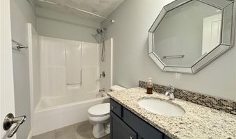 15 Morningside Dr, North Kingstown, RI 02852