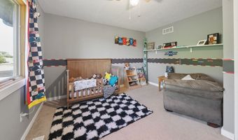 926 8th Ave NW, Altoona, IA 50009