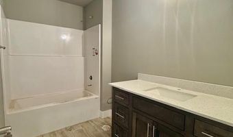 2 St Andrews Cir, Bella Vista, AR 72715