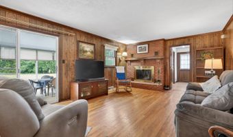 114 W SAVANNAH Dr, Bear, DE 19701