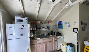 64 Burnside Ave, Narragansett, RI 02882