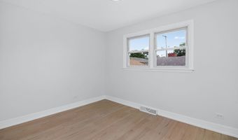 51 W Marilyn Ter, Addison, IL 60101